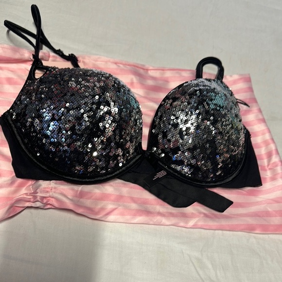 Victoria's Secret Black Glamorous Sequin Bra - Picture 1 of 4